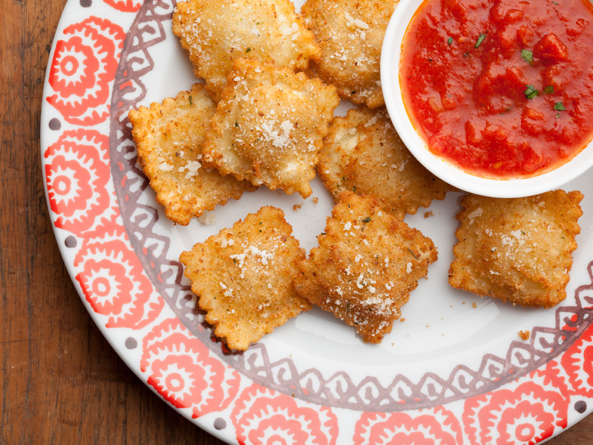 Fried Ravioli with Marinara Sauce
